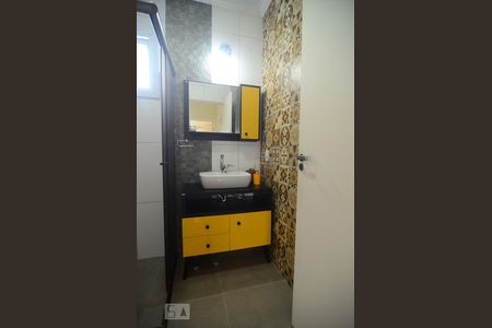 Casa à venda com 90m², 3 quartos e 1 vagaBanheiro