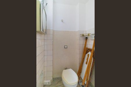 Apartamento para alugar com 72m², 2 quartos e sem vagaBanheiro de Serviço