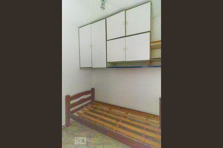 Apartamento para alugar com 72m², 2 quartos e sem vagaQuarto de Serviço