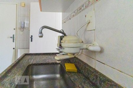 Apartamento para alugar com 72m², 2 quartos e sem vagaCozinha - Pia