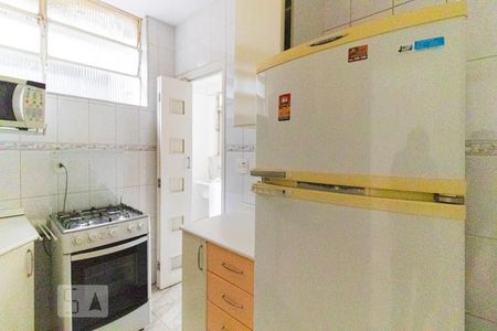 Apartamento para alugar com 72m², 2 quartos e sem vagaCozinha - Geladeira