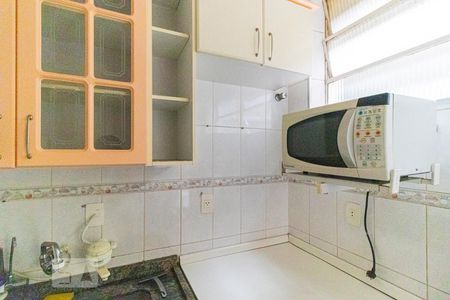Apartamento para alugar com 72m², 2 quartos e sem vagaCozinha - Microondas
