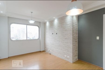 Sala de apartamento para alugar com 2 quartos, 60m² em Vila Alexandria, São Paulo