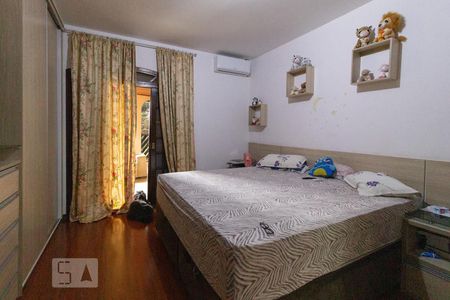 Casa à venda com 351m², 5 quartos e 4 vagasQuarto 5