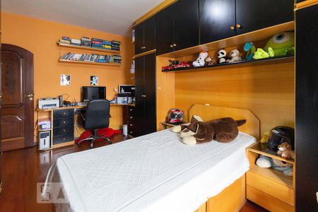 Casa à venda com 351m², 5 quartos e 4 vagasQuarto 2