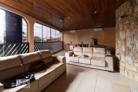 Casa à venda com 351m², 5 quartos e 4 vagasVaranda