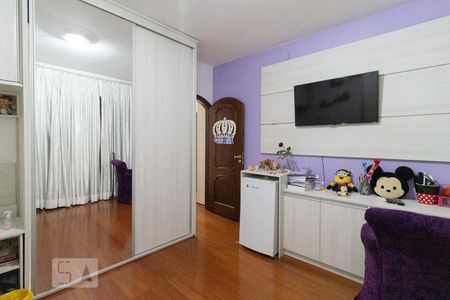 Casa à venda com 351m², 5 quartos e 4 vagasQuarto 4