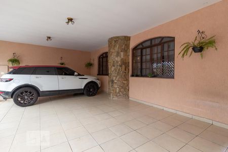 Casa à venda com 351m², 5 quartos e 4 vagasFachada