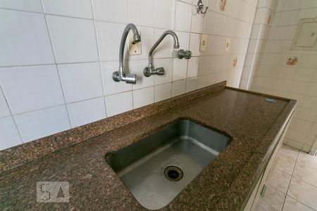 Apartamento à venda com 56m², 2 quartos e 1 vagaCozinha - Pia