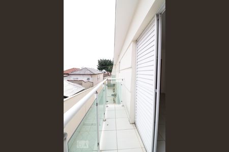 Casa de condomínio à venda com 105m², 3 quartos e 2 vagasSacada