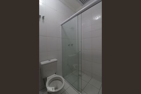 Casa de condomínio à venda com 105m², 3 quartos e 2 vagasBanheiro Social