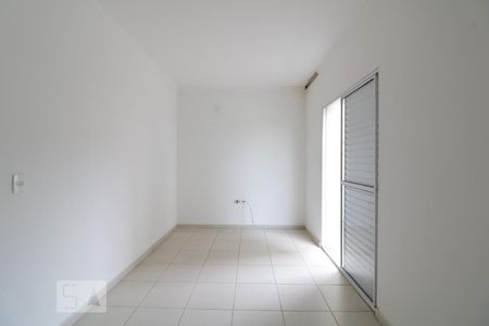 Casa de condomínio à venda com 105m², 3 quartos e 2 vagasSuite 1