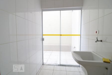 Casa de condomínio à venda com 105m², 3 quartos e 2 vagasArea de serviço