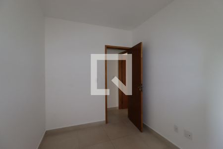 Quarto de apartamento à venda com 2 quartos, 55m² em Campestre, Santo André