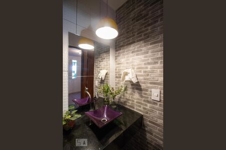 Apartamento à venda com 55m², 2 quartos e 1 vaga Apartamento à venda com 55m², 2 quartos e 1 vagaBanheiro