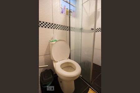 Apartamento à venda com 55m², 2 quartos e 1 vaga Apartamento à venda com 55m², 2 quartos e 1 vagaBanheiro