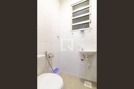 Detalhe do banheiro social  de kitnet/studio para alugar com 1 quarto, 23m² em Centro, Rio de Janeiro