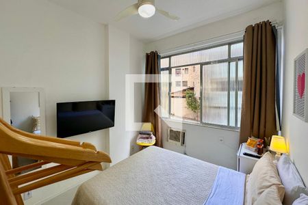 Banheiro de kitnet/studio para alugar com 1 quarto, 20m² em Centro, Rio de Janeiro