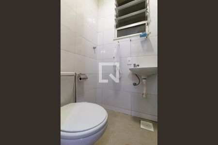 Detalhe do banheiro social  de kitnet/studio para alugar com 1 quarto, 23m² em Centro, Rio de Janeiro