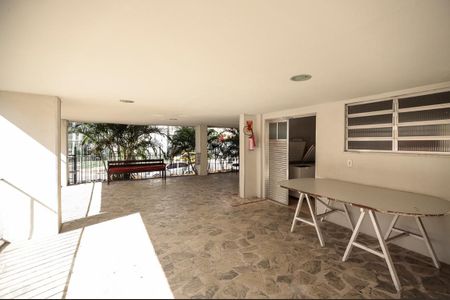 Apartamento para alugar com 50m², 2 quartos e 1 vaga Apartamento para alugar com 50m², 2 quartos e 1 vagaSalão de Festas