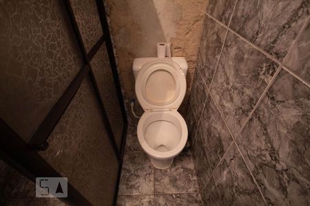 Banheiro de casa para alugar com 1 quarto, 45m² em Jardim Roberto, Osasco