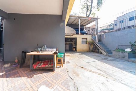 Casa à venda com 114m², 2 quartos e 2 vagasQuintal