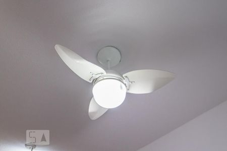 Apartamento à venda com 77m², 2 quartos e 1 vagaDetalhe da Suíte