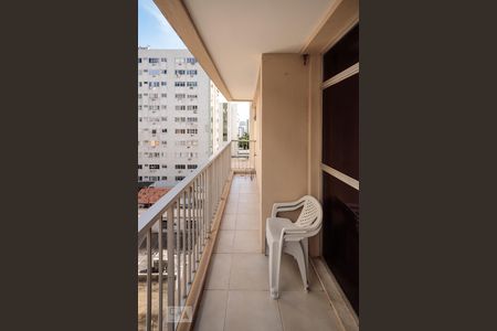 Apartamento à venda com 114m², 3 quartos e 1 vaga Apartamento à venda com 114m², 3 quartos e 1 vagaVaranda