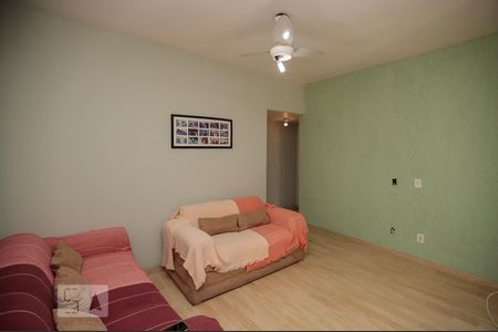 Apartamento à venda com 114m², 3 quartos e 1 vaga Apartamento à venda com 114m², 3 quartos e 1 vagaSala