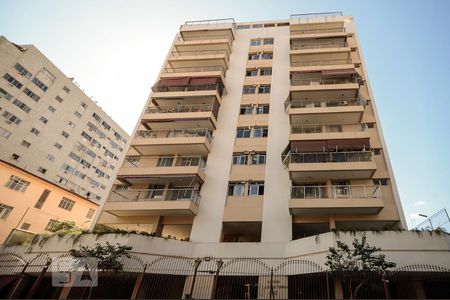 Apartamento à venda com 114m², 3 quartos e 1 vaga Apartamento à venda com 114m², 3 quartos e 1 vagaFachada