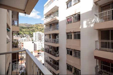 Apartamento à venda com 114m², 3 quartos e 1 vaga Apartamento à venda com 114m², 3 quartos e 1 vagaVista Varanda