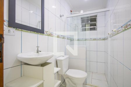 Banheiro de casa para alugar com 1 quarto, 50m² em Km 18, Osasco
