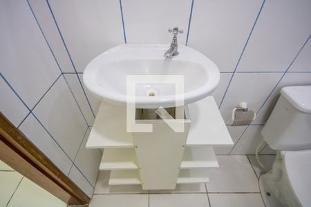 Banheiro de casa para alugar com 1 quarto, 50m² em Km 18, Osasco