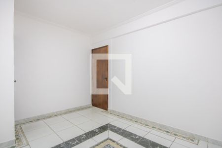 Quarto de casa para alugar com 1 quarto, 50m² em Km 18, Osasco