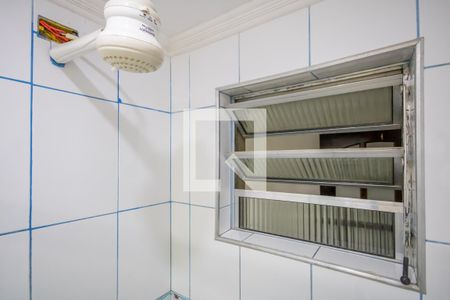 Banheiro de casa para alugar com 1 quarto, 50m² em Km 18, Osasco