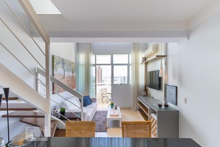 Sala de apartamento para alugar com 1 quarto, 60m² em Cambuí, Campinas