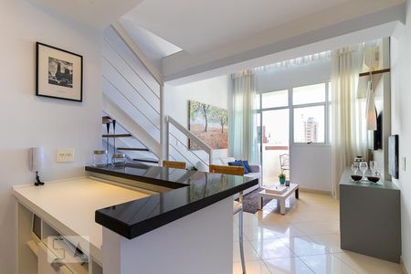 Sala de apartamento para alugar com 1 quarto, 60m² em Cambuí, Campinas