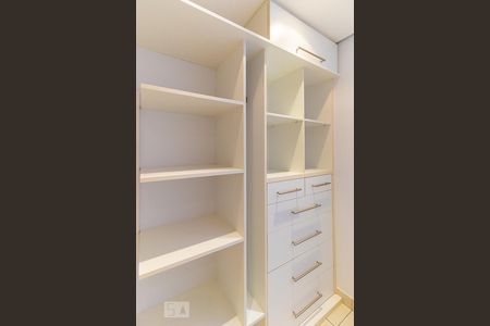 Apartamento para alugar com 60m², 1 quarto e 2 vagasQuarto da suíte - Closet