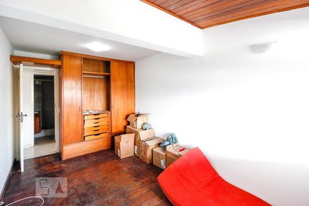 Apartamento à venda com 222m², 4 quartos e 3 vagasQuarto