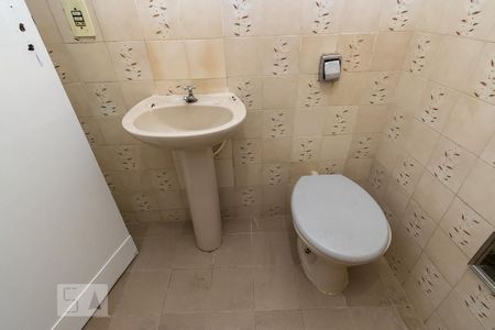 Banheiro 1 de casa para alugar com 3 quartos, 110m² em Olaria, Rio de Janeiro