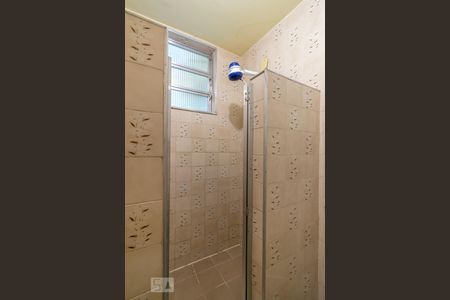 Banheiro 1 de casa para alugar com 3 quartos, 110m² em Olaria, Rio de Janeiro