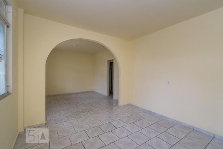 Sala de casa para alugar com 3 quartos, 110m² em Olaria, Rio de Janeiro