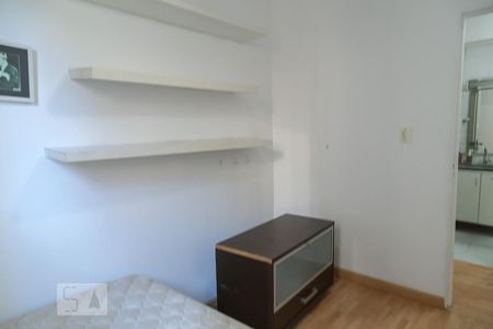 Quarto 1 de apartamento para alugar com 3 quartos, 80m² em Vila Olímpia, São Paulo
