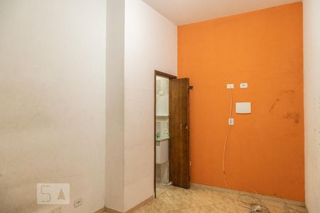 Casa à venda com 300m², 3 quartos e 3 vagasSobrado Fundos - Suíte 1