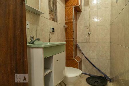 Casa à venda com 300m², 3 quartos e 3 vagasSobrado Fundos - Banheiro