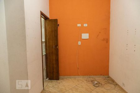 Casa à venda com 300m², 3 quartos e 3 vagasSobrado Fundos - Suíte 1