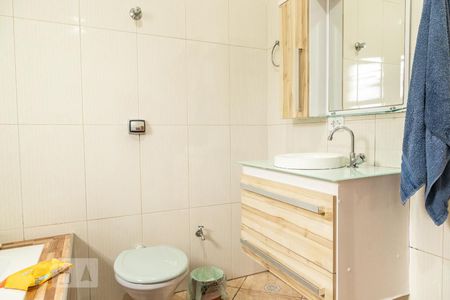 Casa à venda com 300m², 3 quartos e 3 vagasBanheiro da Suíte