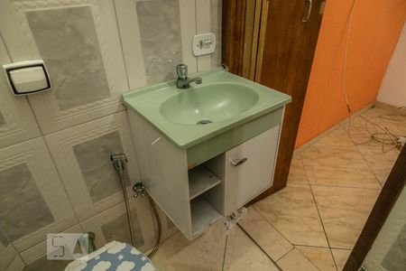 Casa à venda com 300m², 3 quartos e 3 vagasSobrado Fundos - Banheiro da Suíte 1