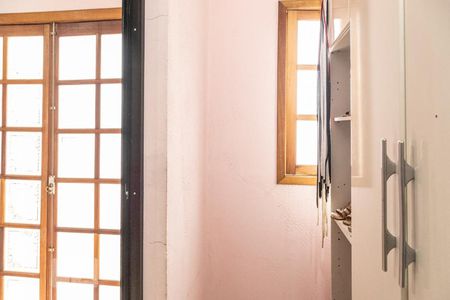 Casa à venda com 300m², 3 quartos e 3 vagasCloset da Suíte