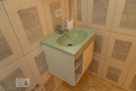 Casa à venda com 300m², 3 quartos e 3 vagasSobrado Fundos - Banheiro da Suíte 2